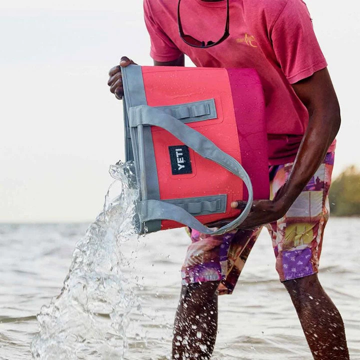 Yeti Camino 20 Carryall Tote Bag - Image 5